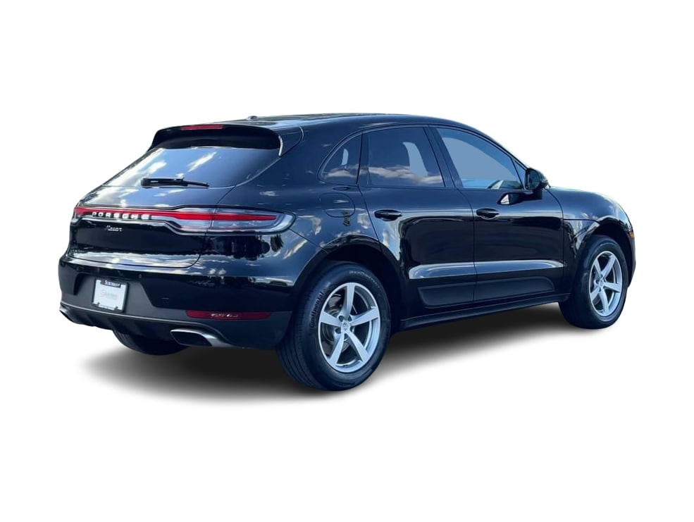 Thumbnail: 2021 Porsche Macan - 21