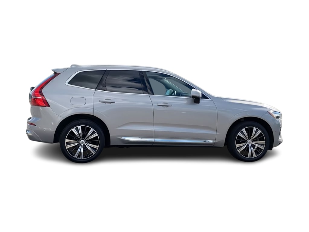 Thumbnail: 2023 Volvo XC60 - 25