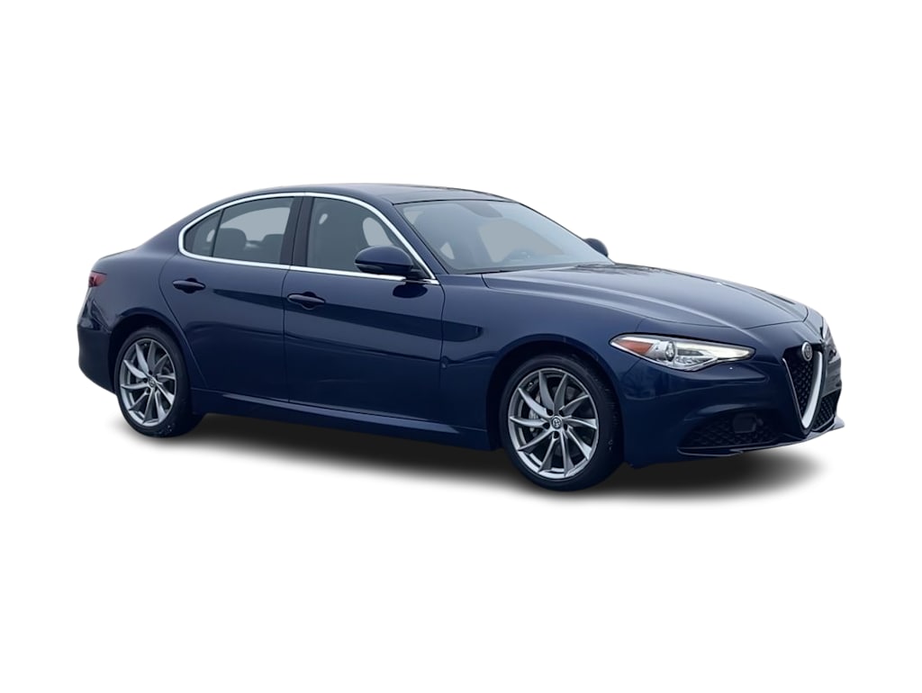 Thumbnail: 2019 Alfa Romeo Giulia - 17