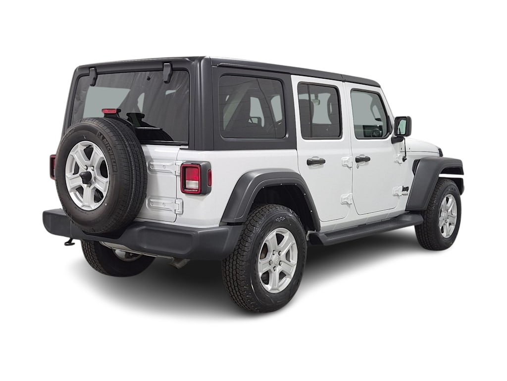 Thumbnail: 2022 Jeep Wrangler - 23