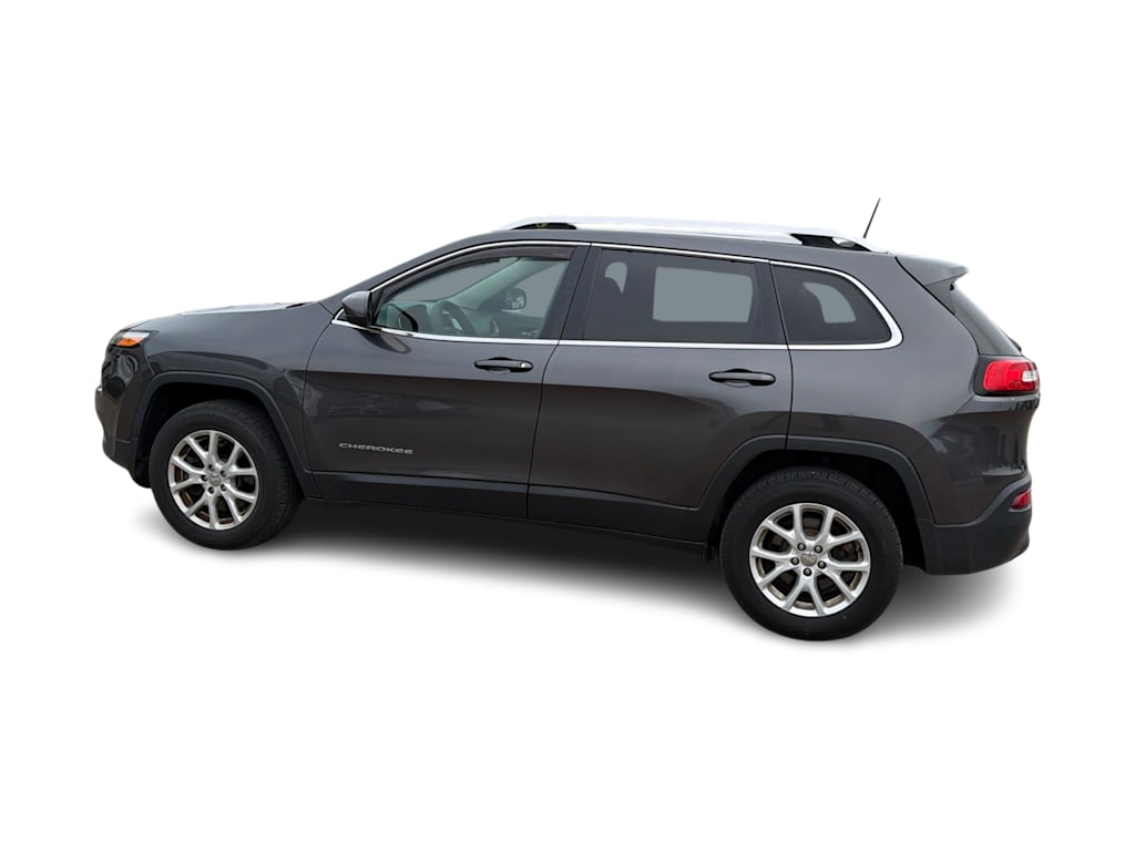 Thumbnail: 2016 Jeep Cherokee - 21
