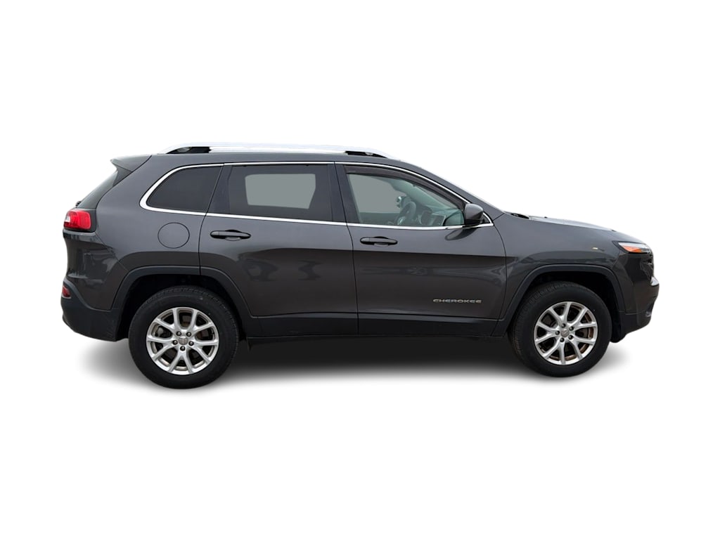 Thumbnail: 2016 Jeep Cherokee - 14