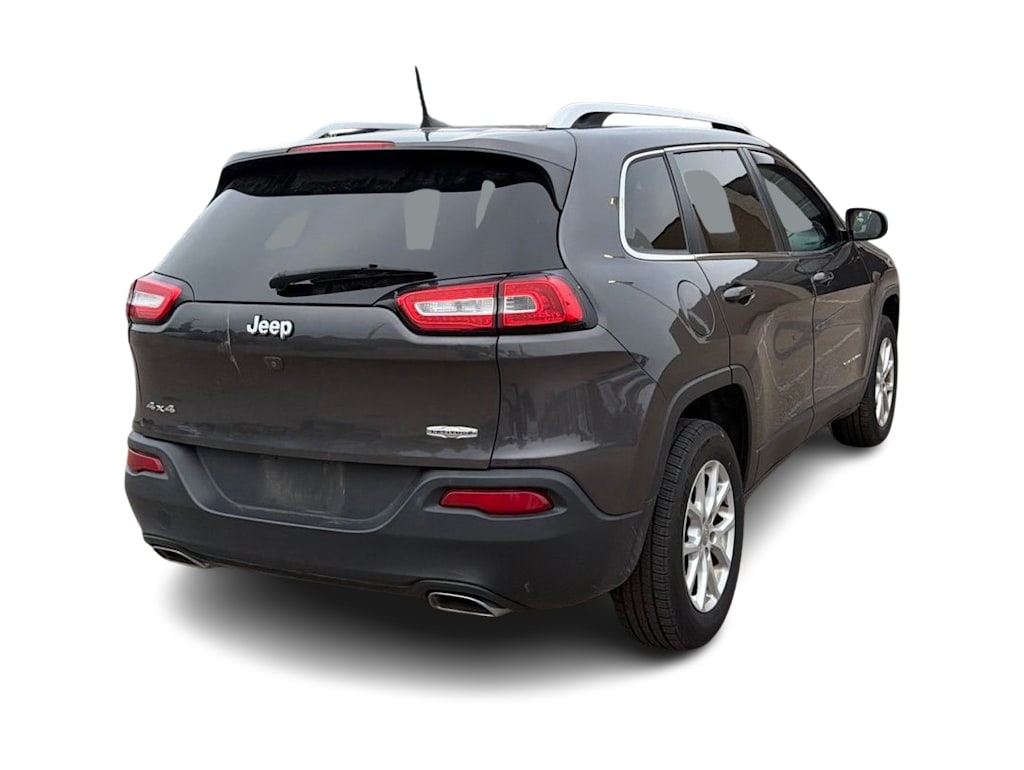 Thumbnail: 2016 Jeep Cherokee - 18