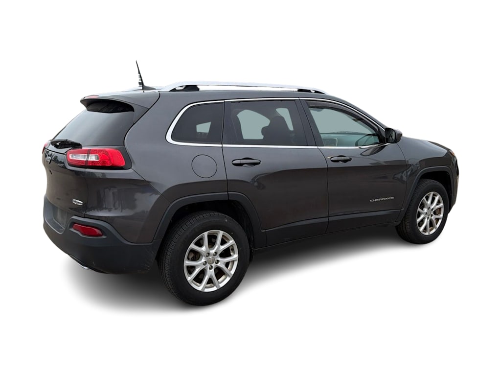 Thumbnail: 2016 Jeep Cherokee - 16