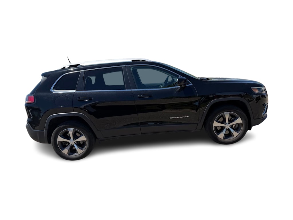 Thumbnail: 2019 Jeep Cherokee - 17