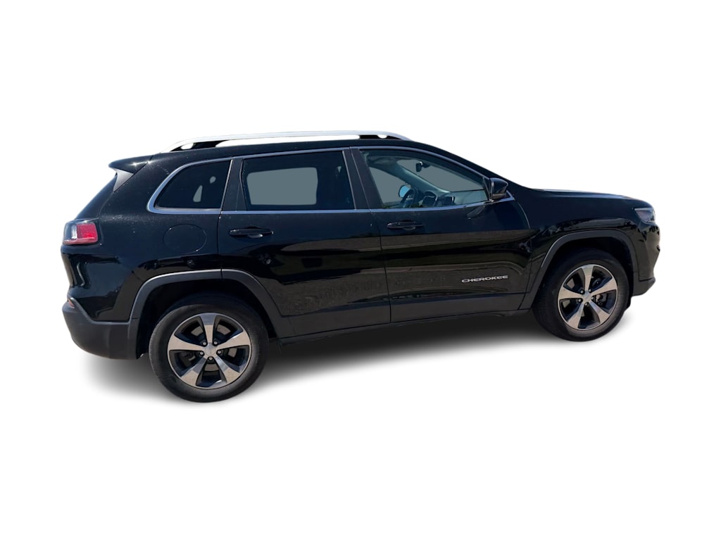 Thumbnail: 2019 Jeep Cherokee - 16