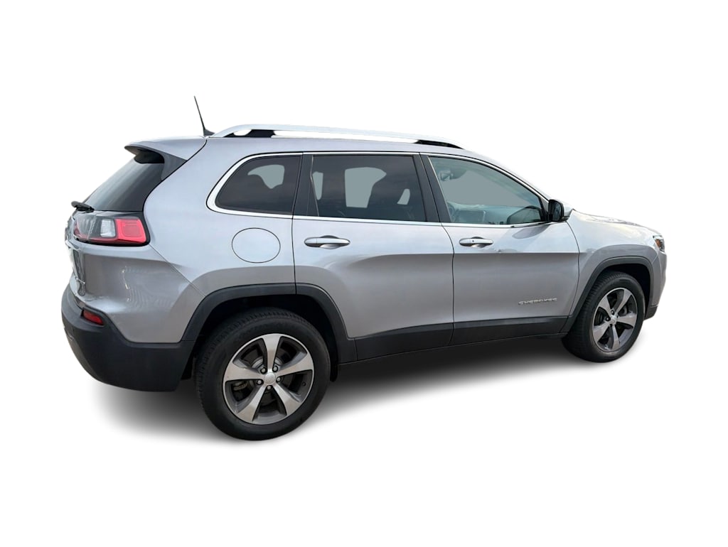Thumbnail: 2019 Jeep Cherokee - 18
