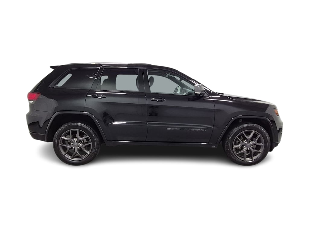 Thumbnail: 2021 Jeep Grand Cherokee - 24