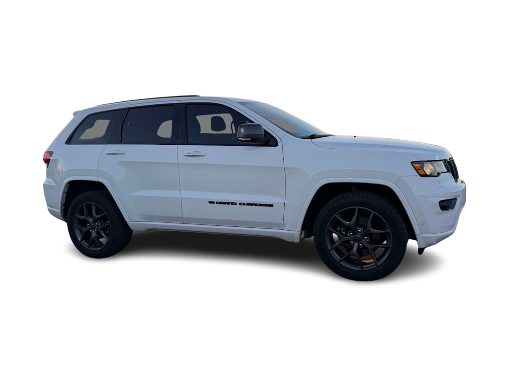 Thumbnail: 2021 Jeep Grand Cherokee - 14