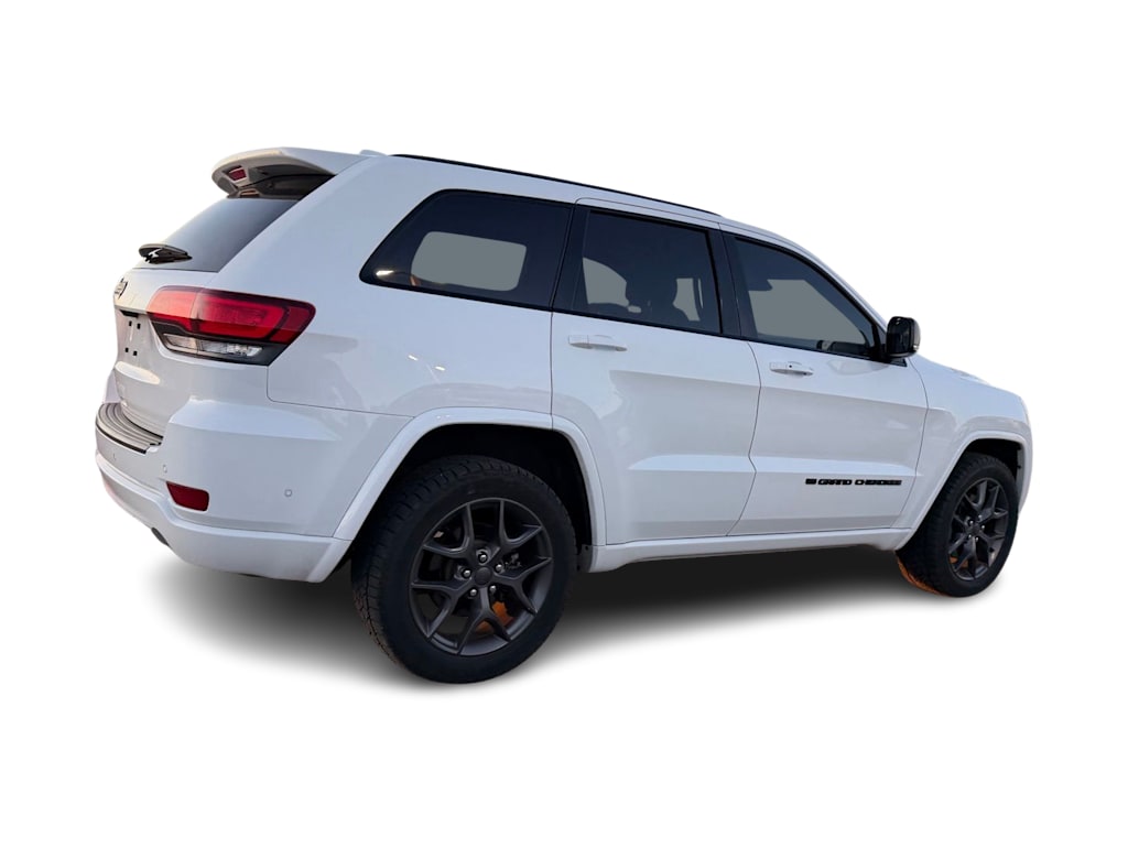 Thumbnail: 2021 Jeep Grand Cherokee - 16