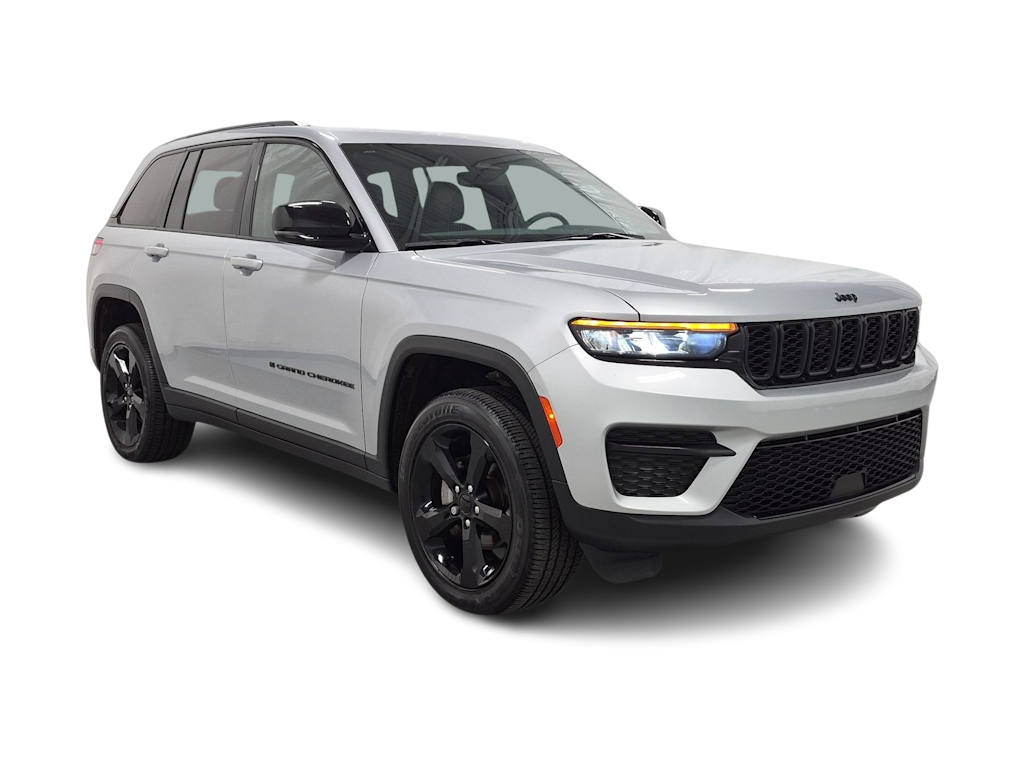 Thumbnail: 2023 Jeep Grand Cherokee - 20