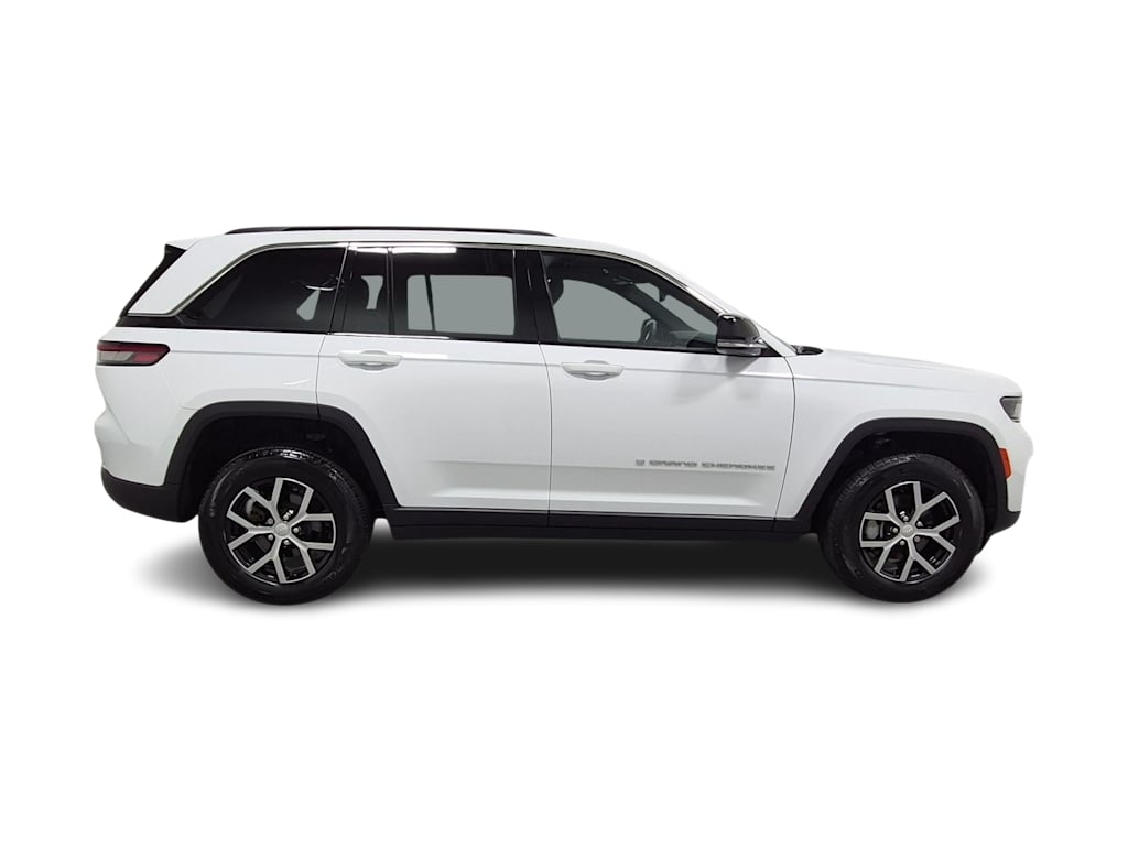 Thumbnail: 2024 Jeep Grand Cherokee - 24