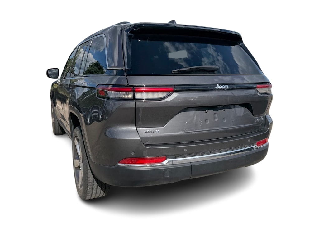 Thumbnail: 2022 Jeep Grand Cherokee - 24