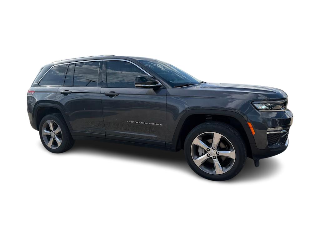 Thumbnail: 2022 Jeep Grand Cherokee - 14