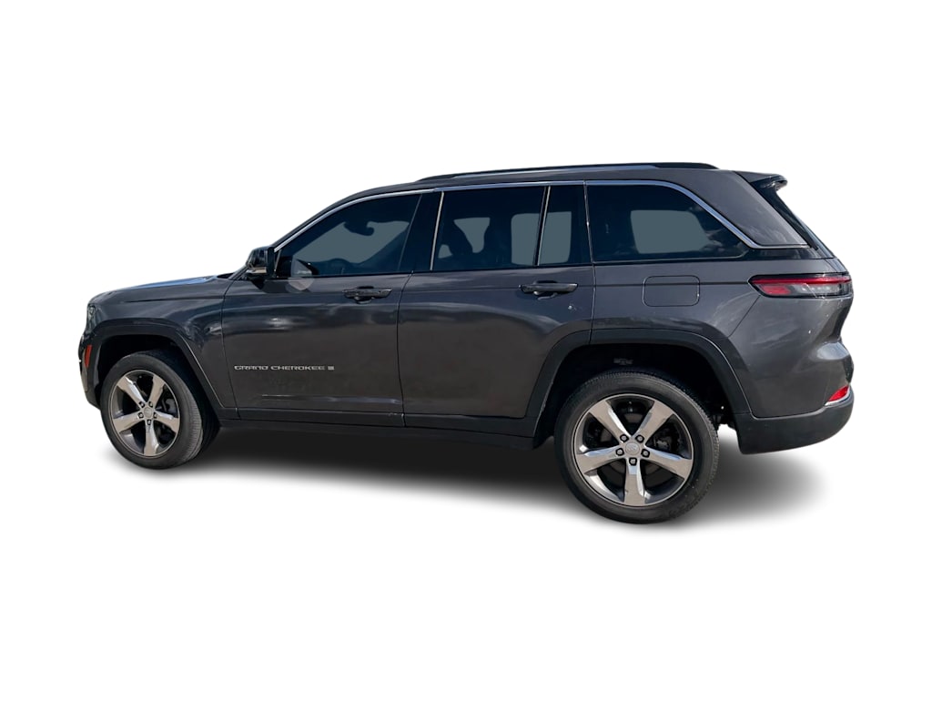 Thumbnail: 2022 Jeep Grand Cherokee - 26