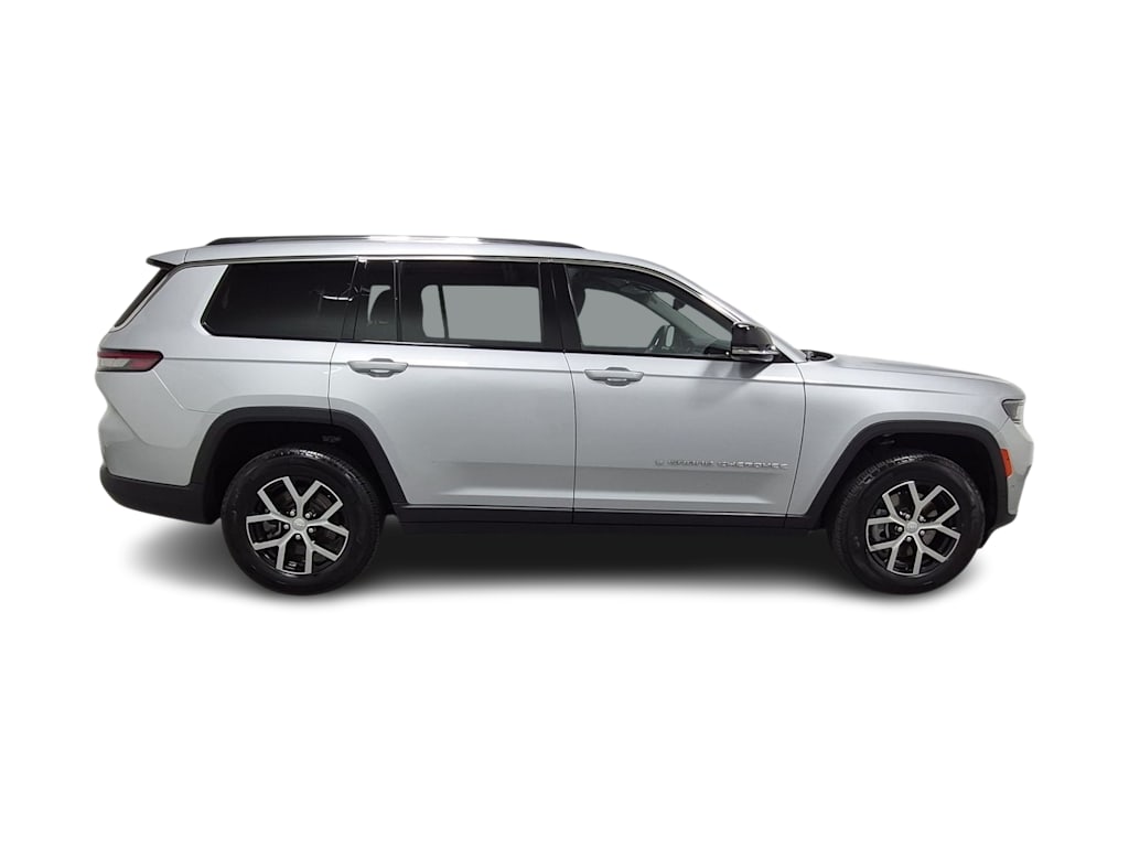 Thumbnail: 2023 Jeep Grand Cherokee L - 23