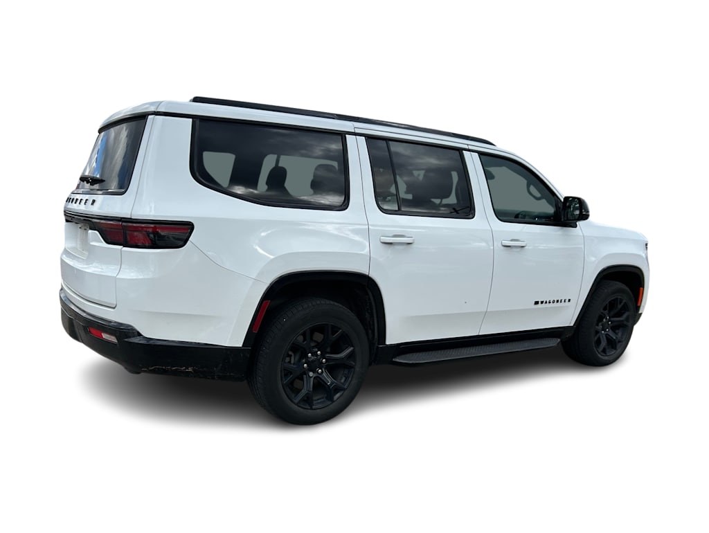 Thumbnail: 2023 Jeep Wagoneer - 21