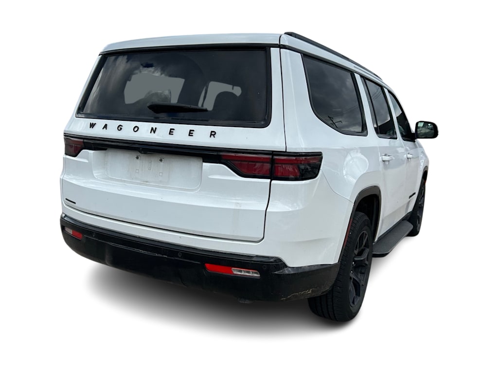 Thumbnail: 2023 Jeep Wagoneer - 23