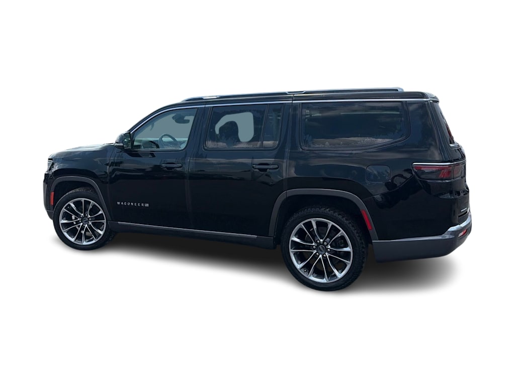 Thumbnail: 2022 Jeep Wagoneer - 2
