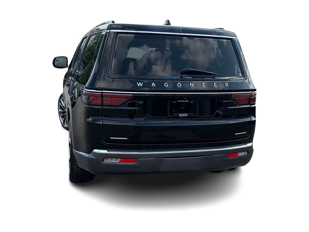 Thumbnail: 2022 Jeep Wagoneer - 17