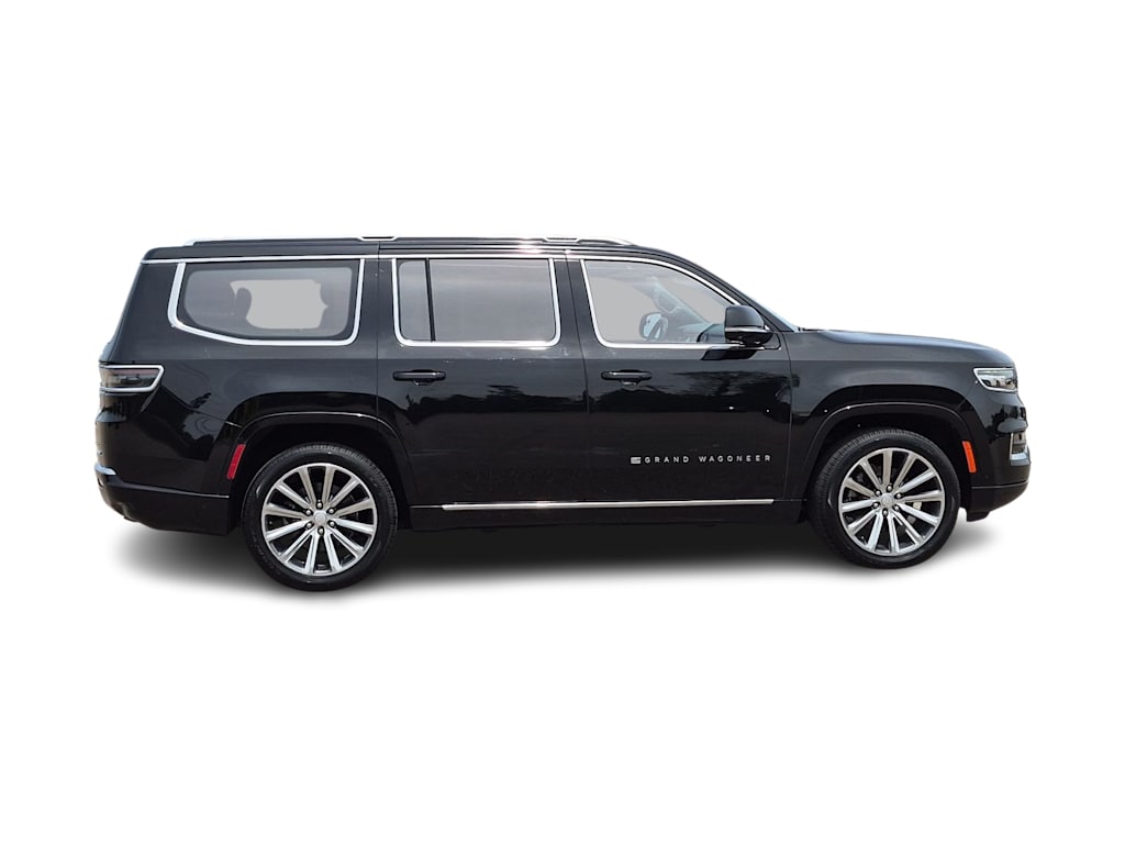 Thumbnail: 2022 Jeep Grand Wagoneer - 27