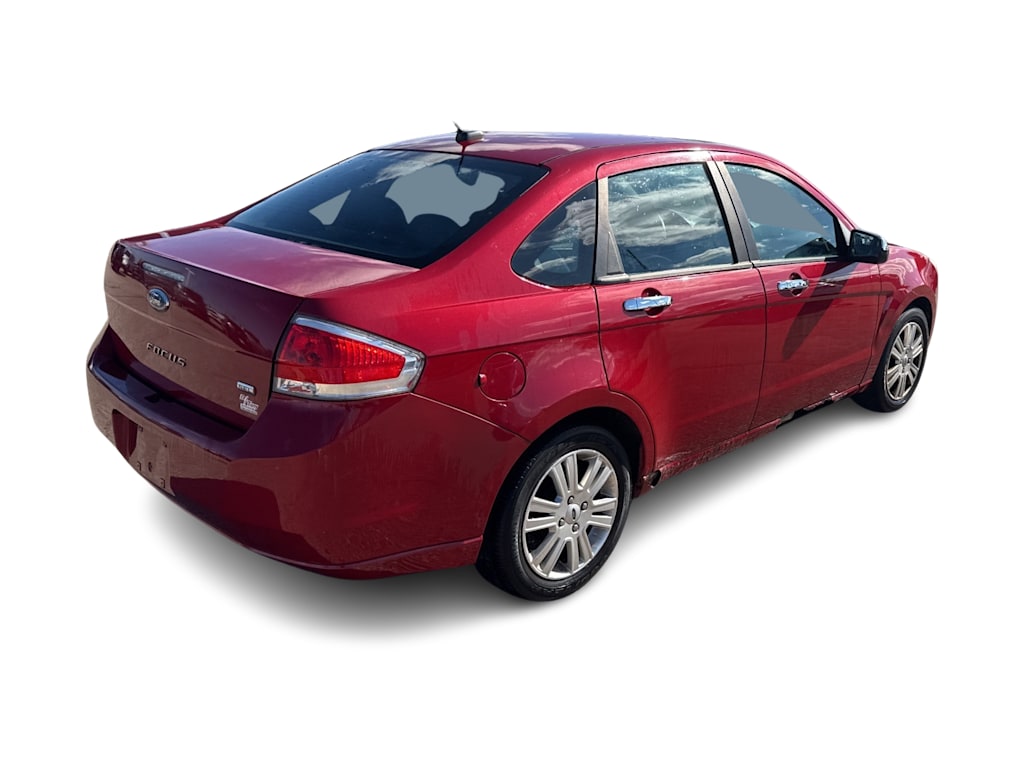 Thumbnail: 2011 Ford Focus - 19