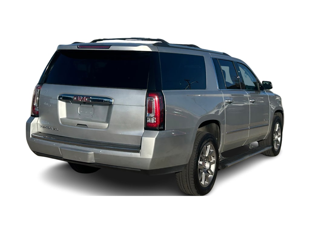 Thumbnail: 2020 GMC Yukon XL - 22