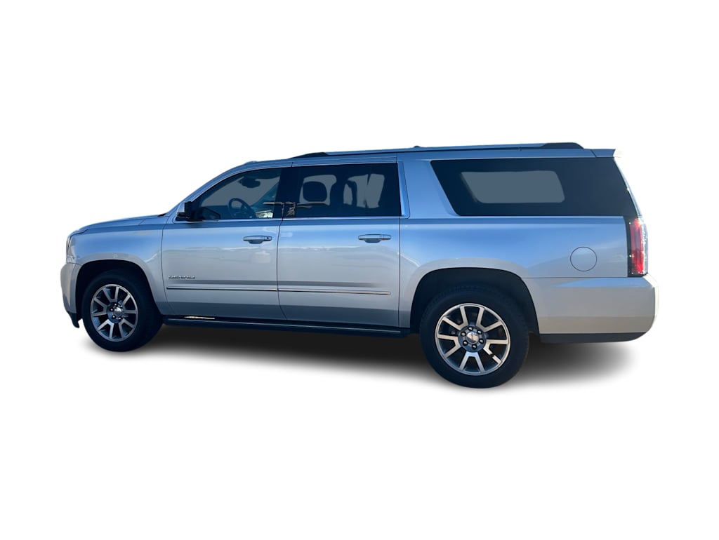 Thumbnail: 2020 GMC Yukon XL - 28