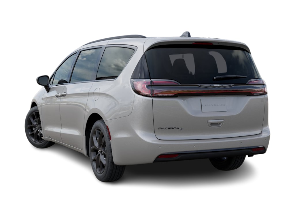 Thumbnail: 2026 Chrysler Pacifica - 4