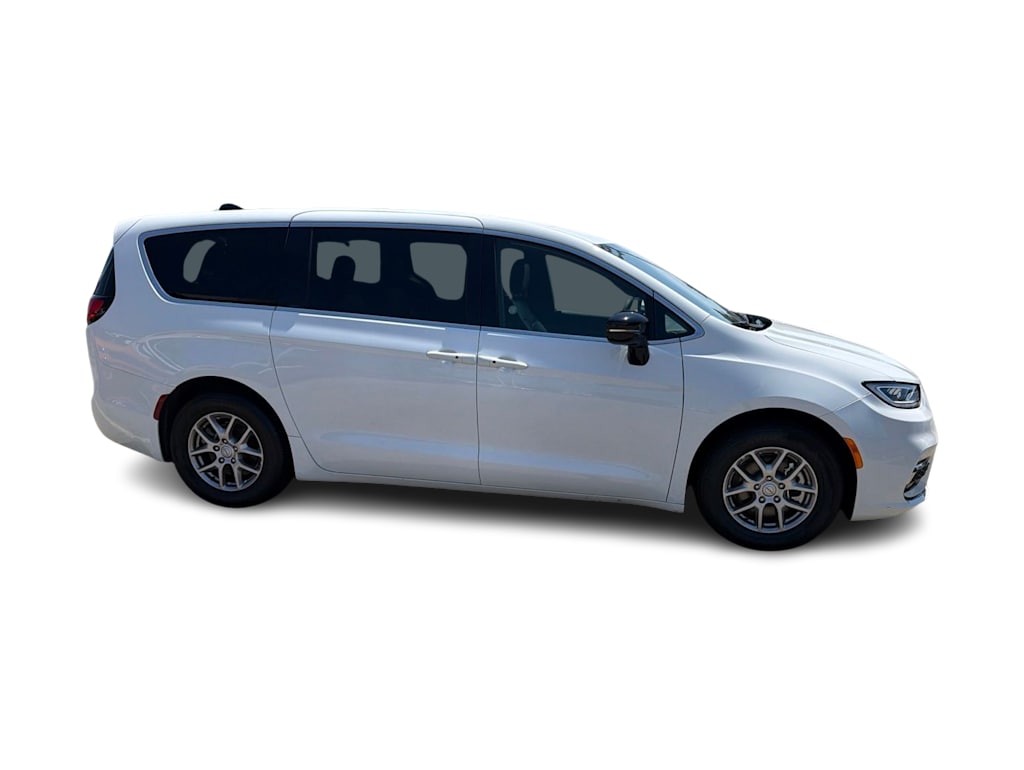Thumbnail: 2025 Chrysler Pacifica - 14