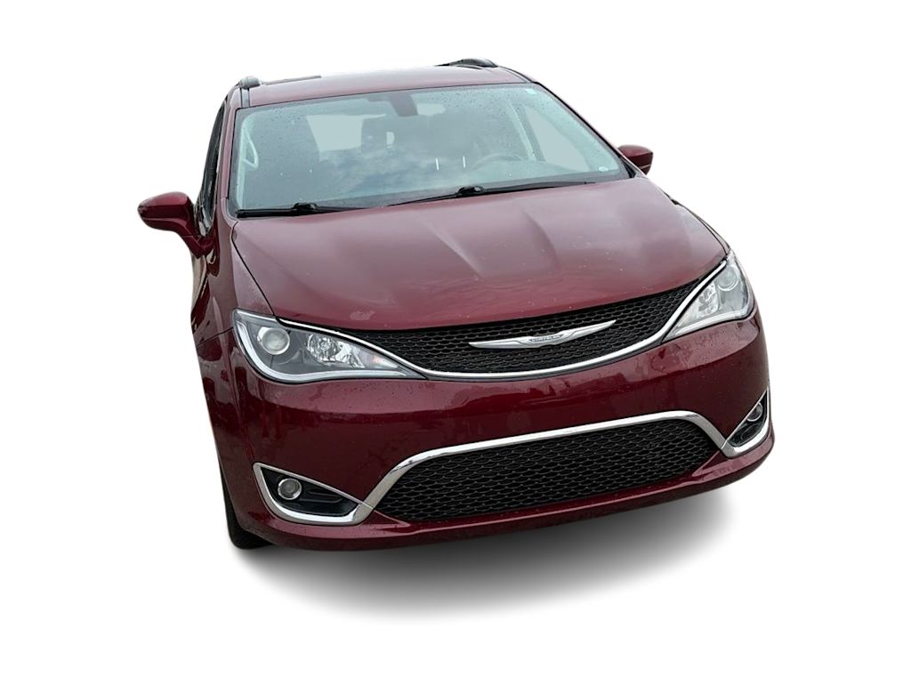 Thumbnail: 2017 Chrysler Pacifica - 7