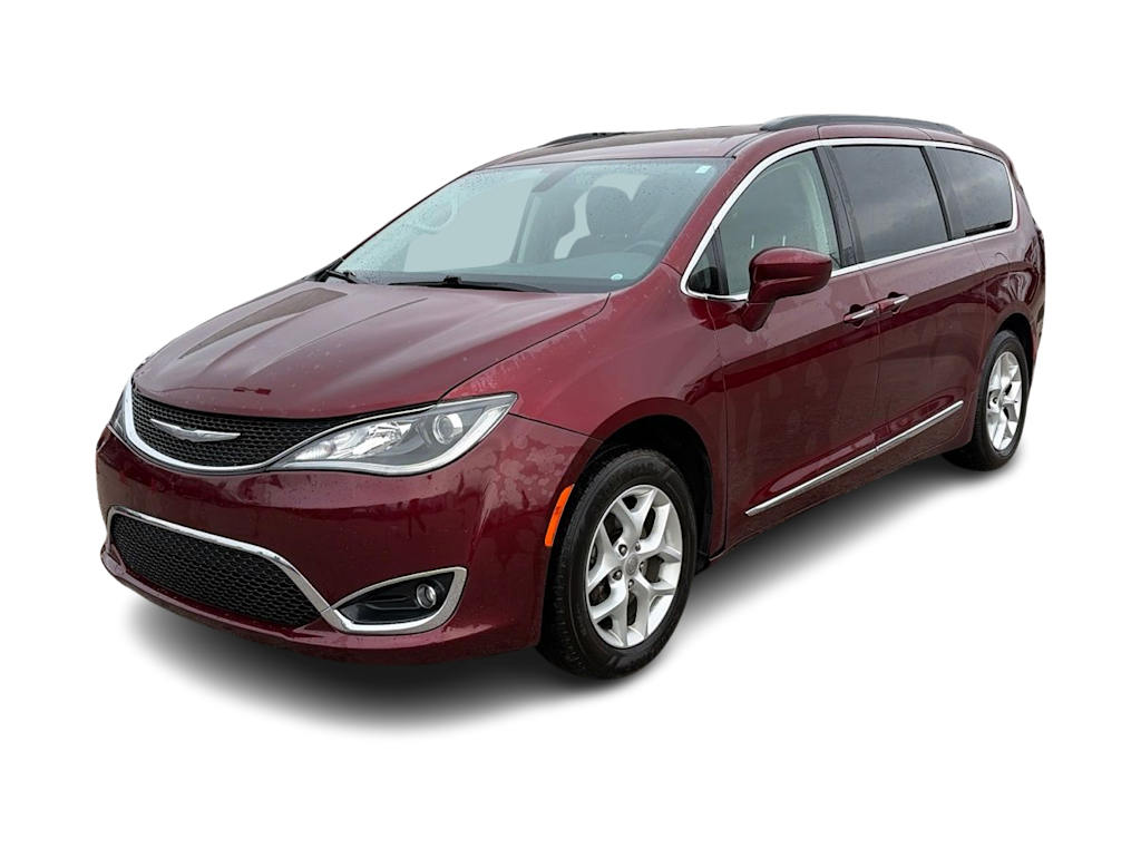Thumbnail: 2017 Chrysler Pacifica - 20