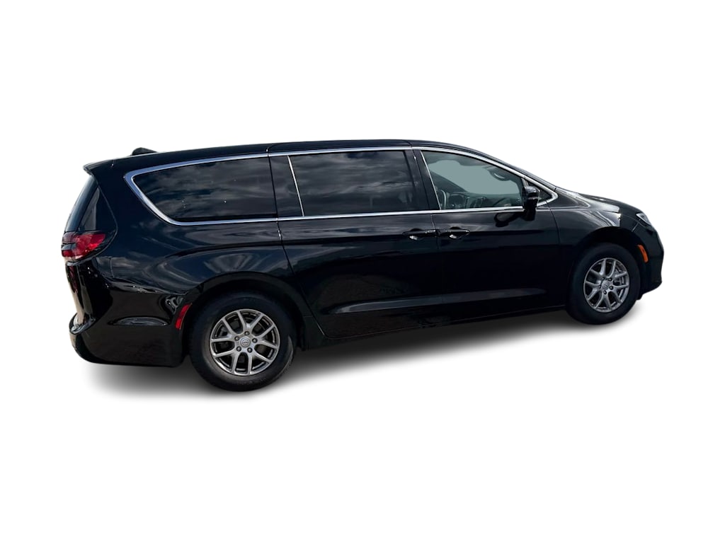 Thumbnail: 2026 Chrysler Pacifica - 2