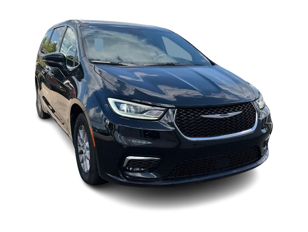 Thumbnail: 2026 Chrysler Pacifica - 9