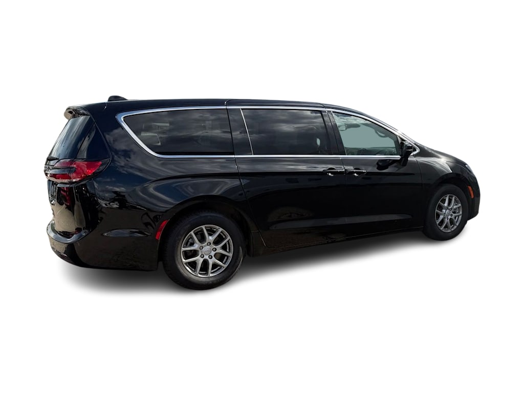 Thumbnail: 2026 Chrysler Pacifica - 19
