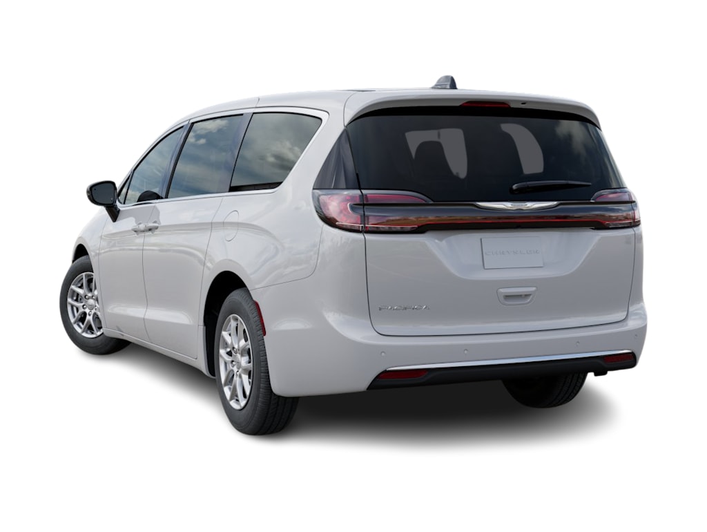Thumbnail: 2026 Chrysler Pacifica - 4