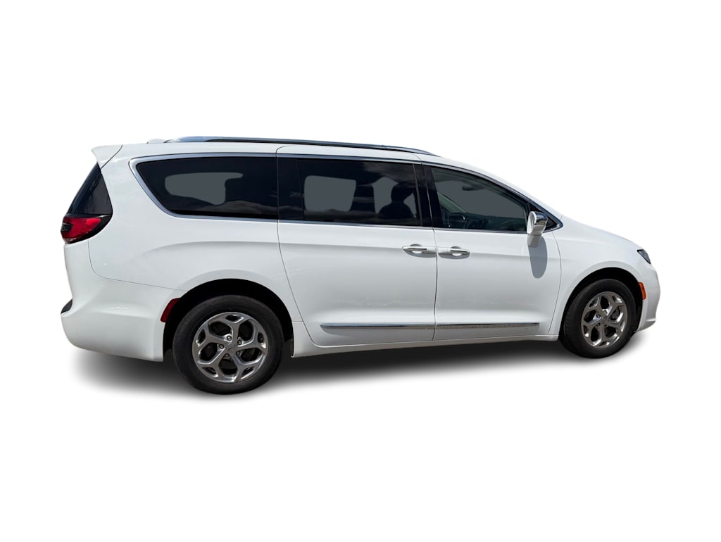 Thumbnail: 2021 Chrysler Pacifica - 20