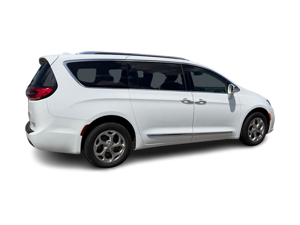 Thumbnail: 2021 Chrysler Pacifica - 19