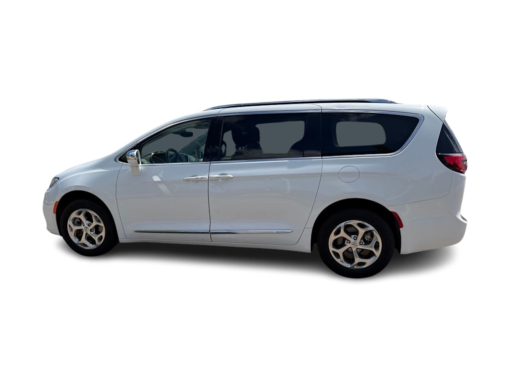 Thumbnail: 2021 Chrysler Pacifica - 33