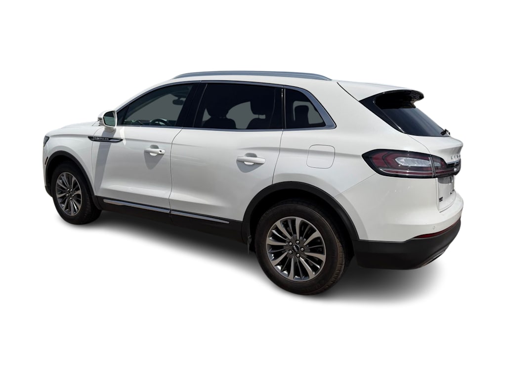 Thumbnail: 2021 Lincoln Nautilus - 21
