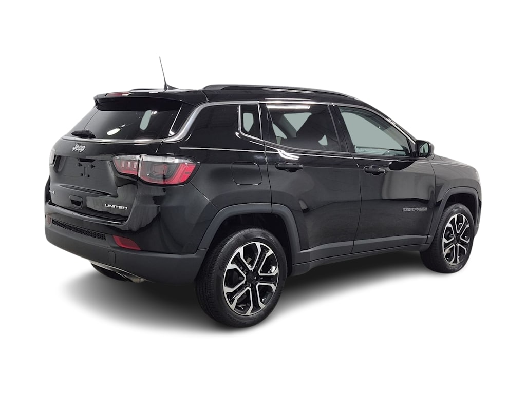 Thumbnail: 2022 Jeep Compass - 24
