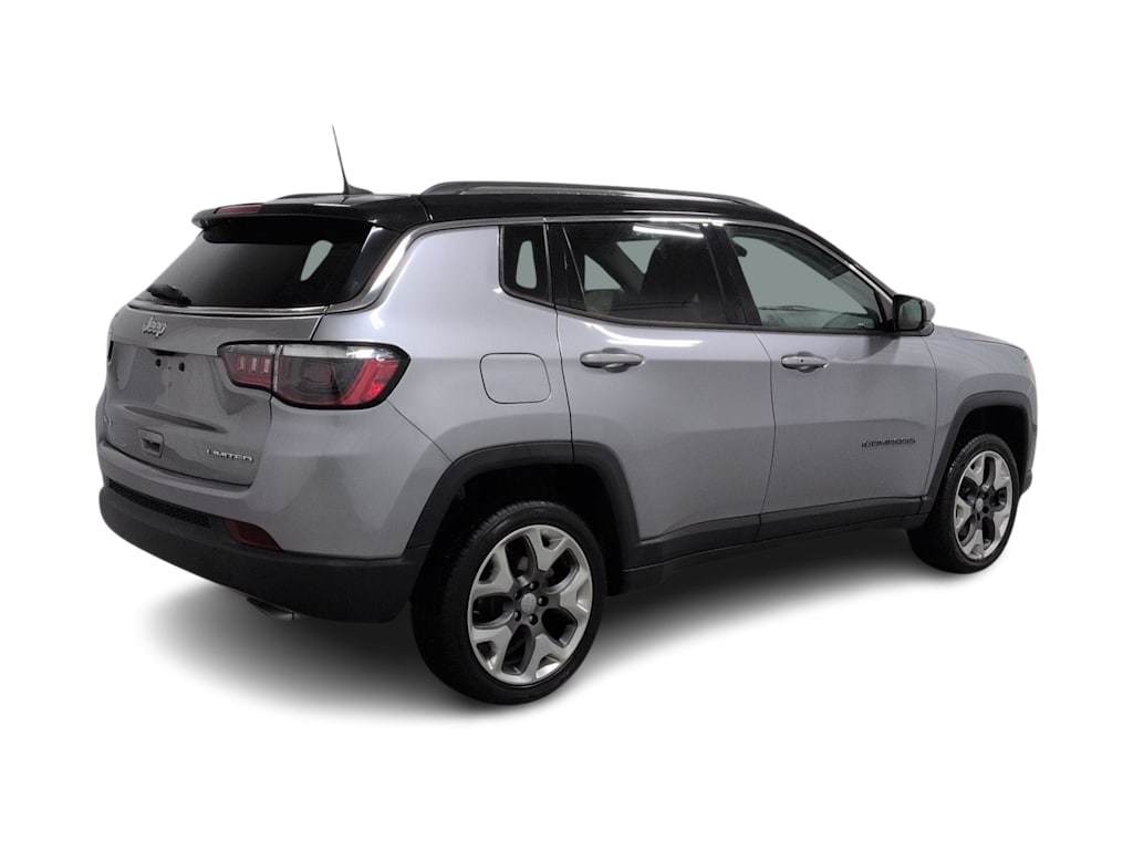 Thumbnail: 2018 Jeep Compass - 23