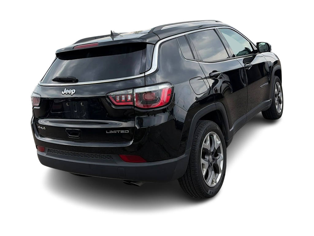 Thumbnail: 2018 Jeep Compass - 14