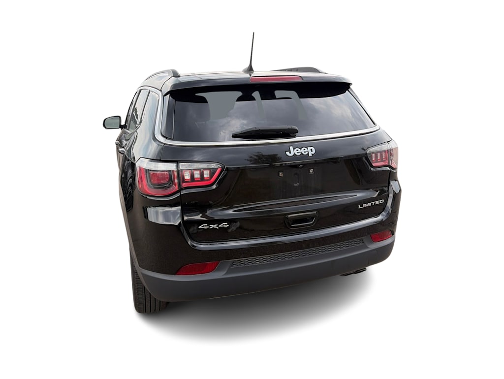 Thumbnail: 2018 Jeep Compass - 15