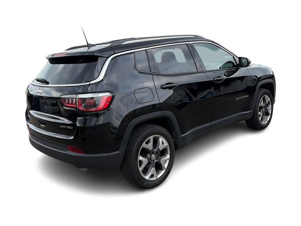 Thumbnail: 2018 Jeep Compass - 13