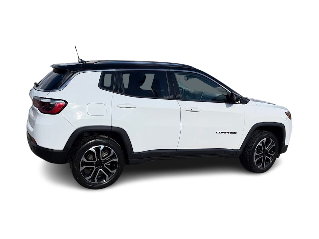 Thumbnail: 2022 Jeep Compass - 17
