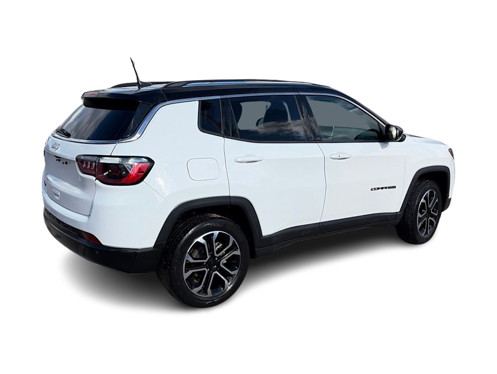 Thumbnail: 2022 Jeep Compass - 18