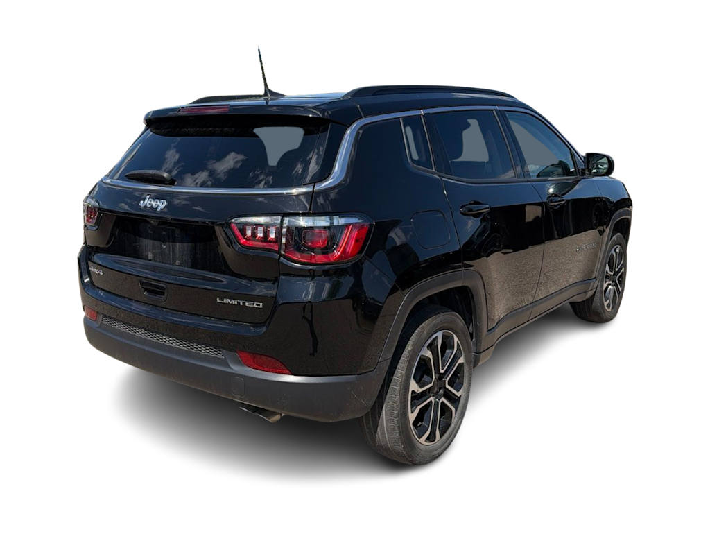 Thumbnail: 2022 Jeep Compass - 20