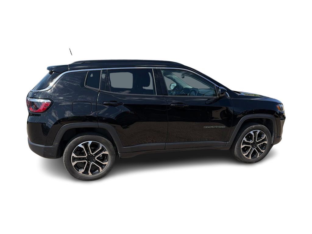 Thumbnail: 2022 Jeep Compass - 17