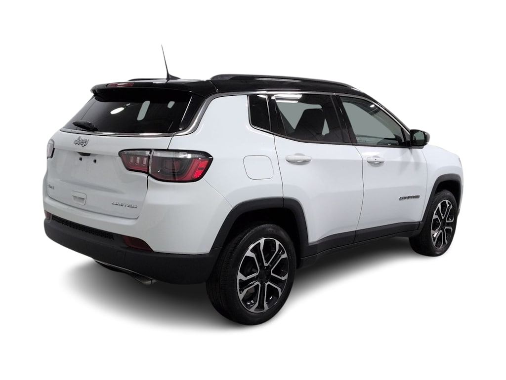 Thumbnail: 2022 Jeep Compass - 23